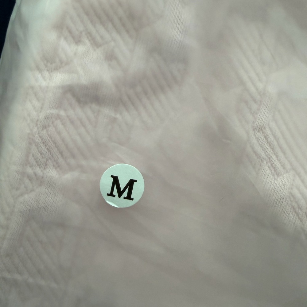 NWT Soft Pink Two-Piece Textured Travel Set - Short Sleeve,Wide Leg Ankle Pant - Picture 13 of 13